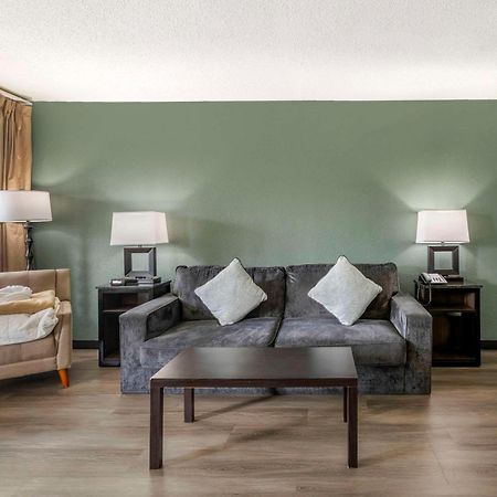 Quality Inn & Suites Santee Εξωτερικό φωτογραφία