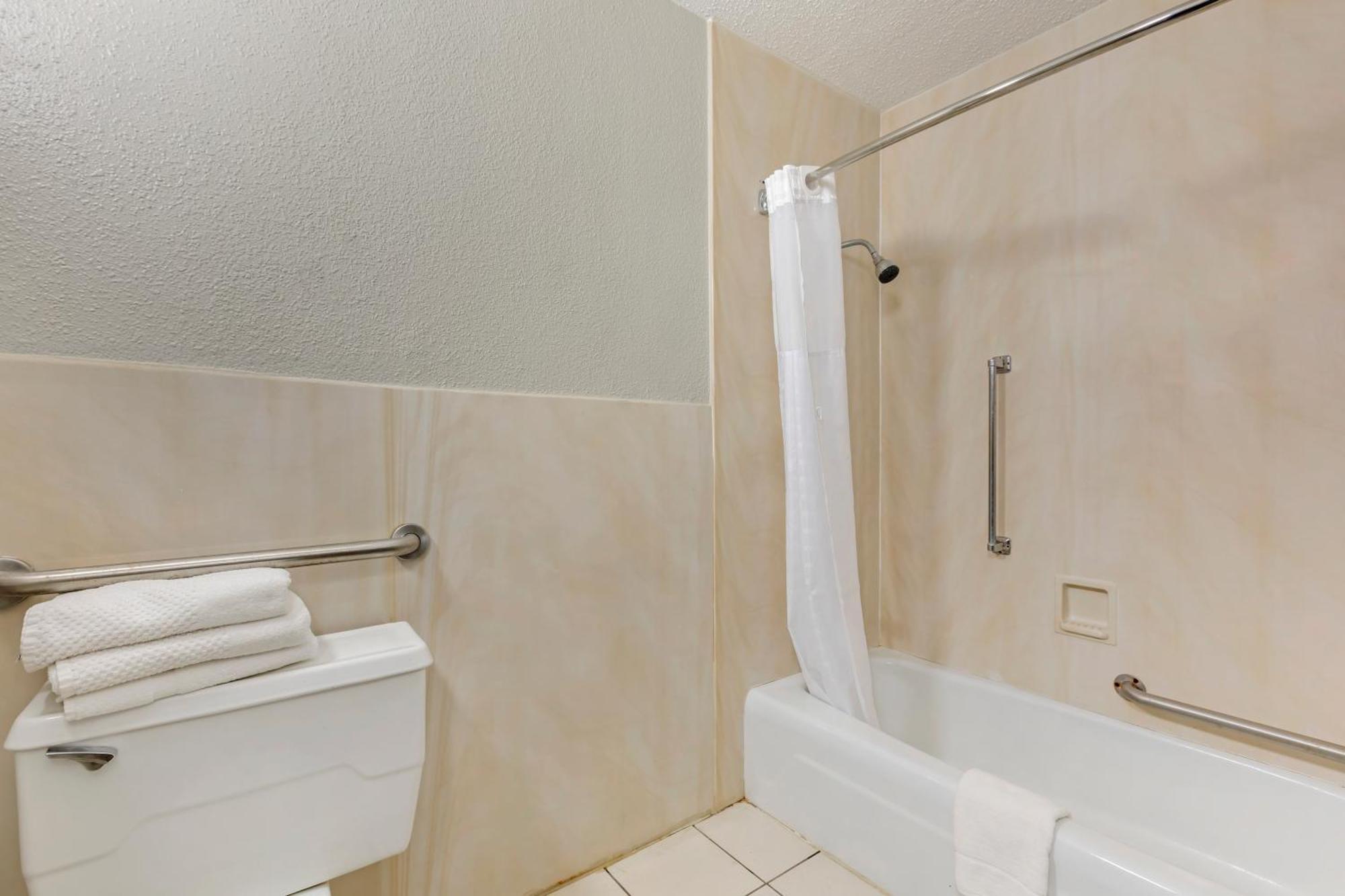 Quality Inn & Suites Santee Εξωτερικό φωτογραφία
